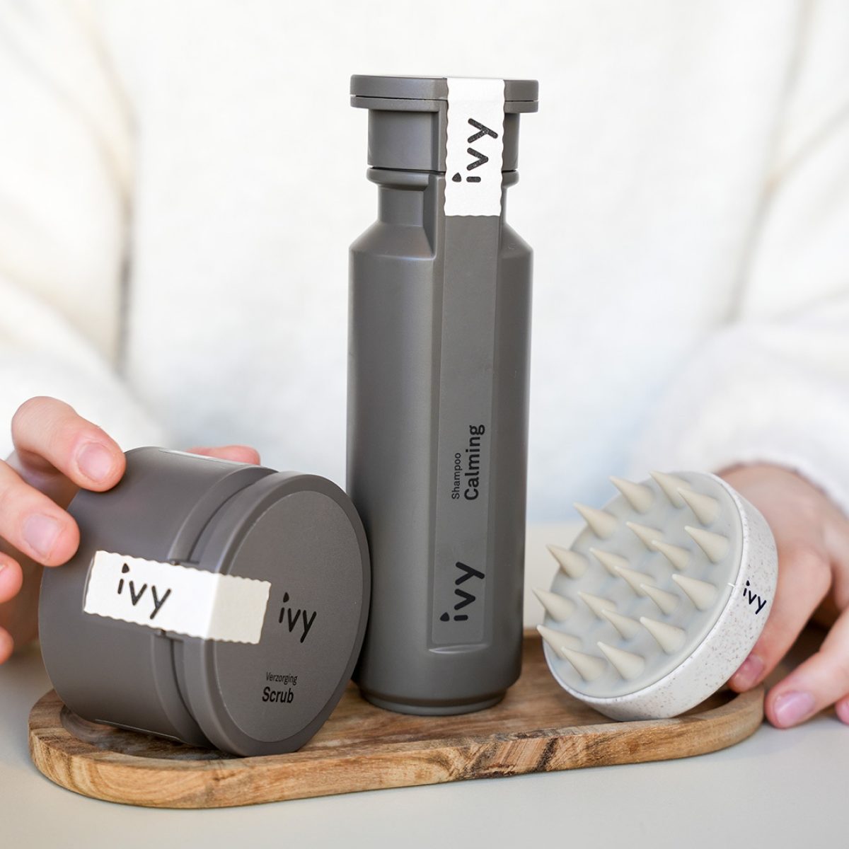 Header IVY Scalp brush