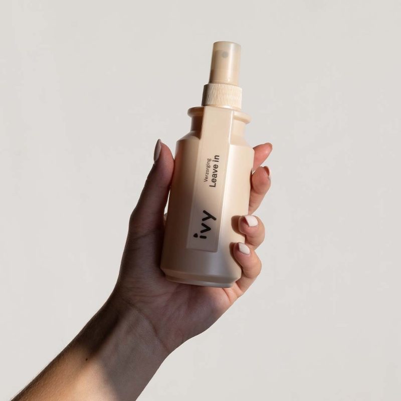 Leave in spray tegen pluizend haar